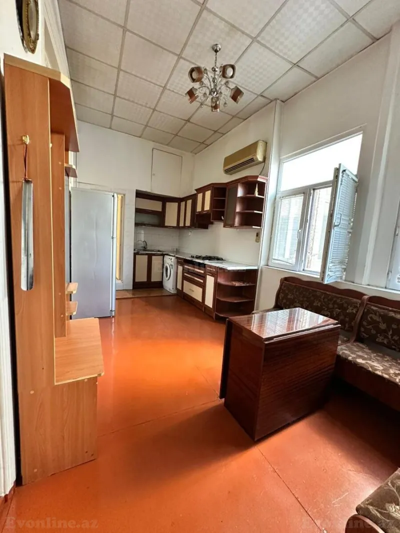 Satılır 2 otaqlı Mənzil Köhnə tikili 70 m² Nəsimi r. - şəkil 9
