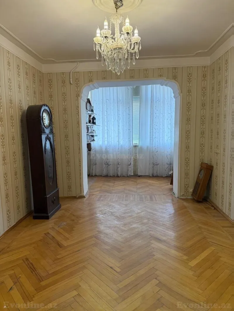 Satılır 2 otaqlı Mənzil Köhnə tikili 60 m² Sahil m. - şəkil 2