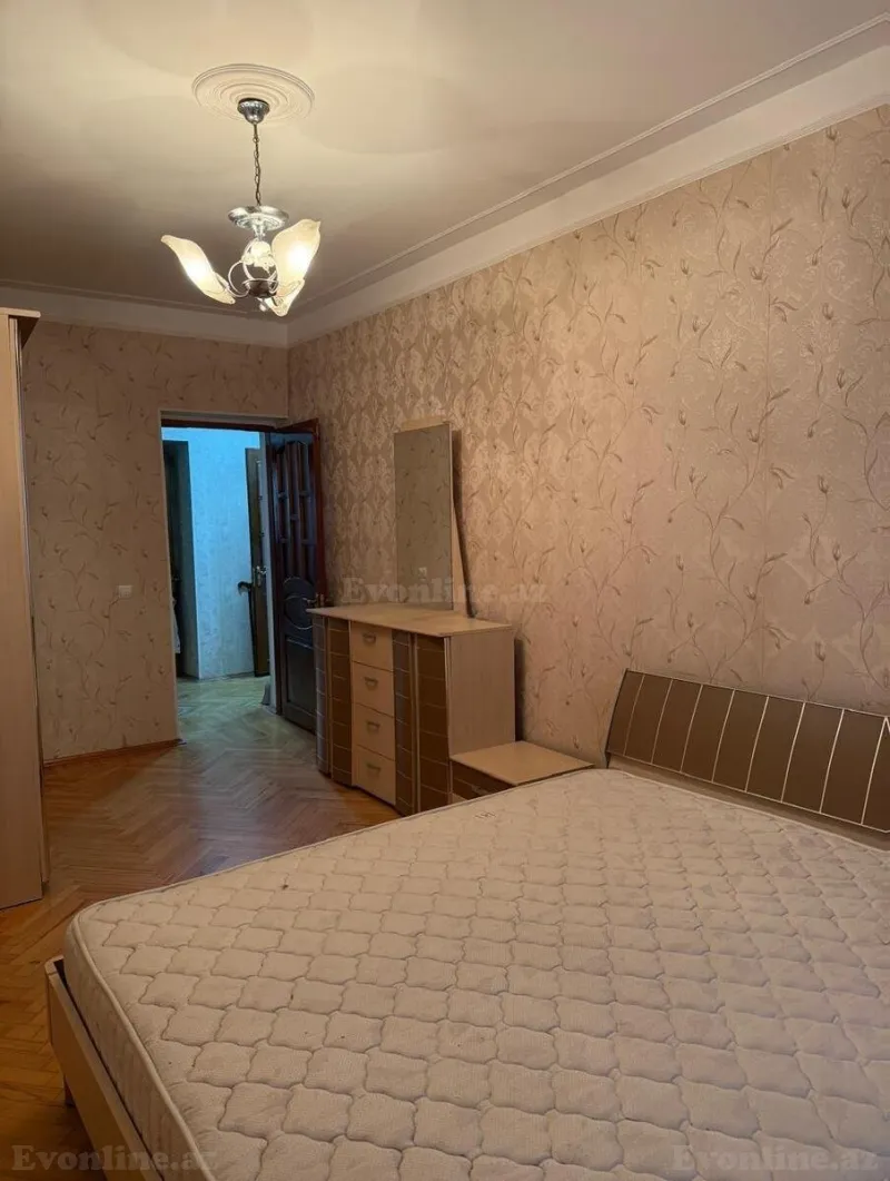 Satılır 2 otaqlı Mənzil Köhnə tikili 60 m² Sahil m. - şəkil 6