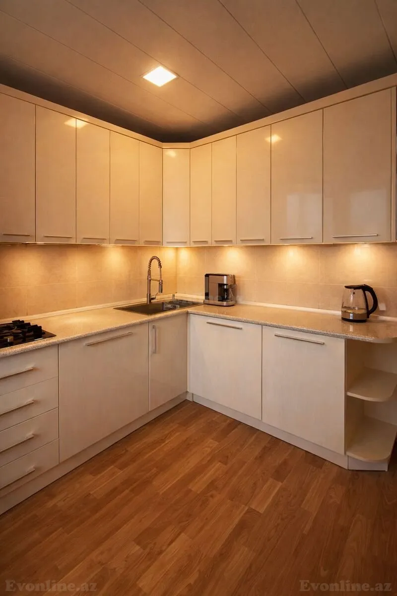 Satılır 3 otaqlı Mənzil Köhnə tikili 90 m² Neftçilər m. - şəkil 6