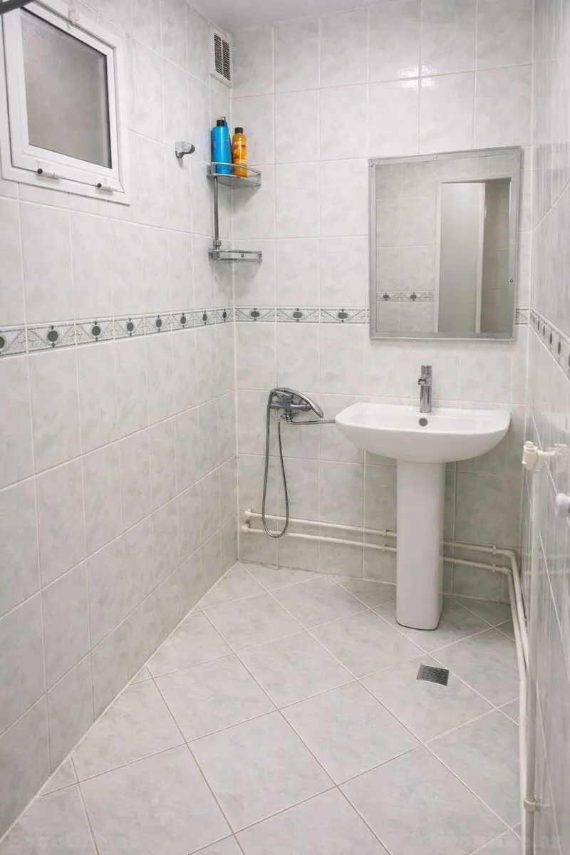 Satılır 3 otaqlı Mənzil Köhnə tikili 90 m² Neftçilər m. - şəkil 12