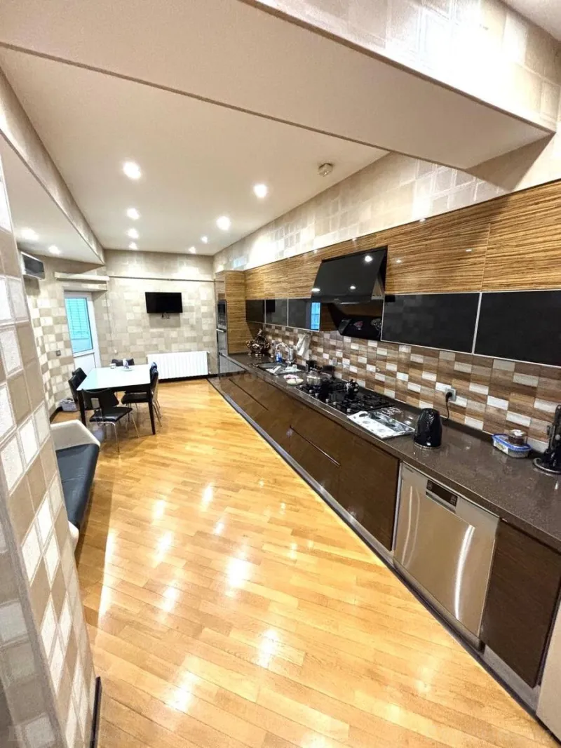 Satılır 5 otaqlı Mənzil Yeni tikili 228.5 m² 20 Yanvar m. - şəkil 25