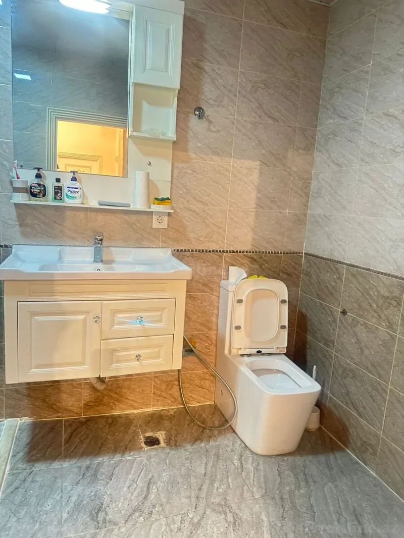 Kirayə verilir 2 otaqlı Mənzil Yeni tikili 90 m² Qara Qarayev m. - şəkil 6