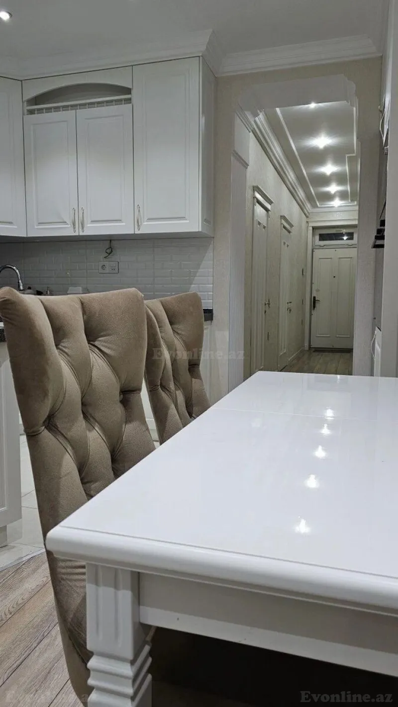 Kirayə verilir 2 otaqlı Mənzil Yeni tikili 50 m² Sahil m. - şəkil 6