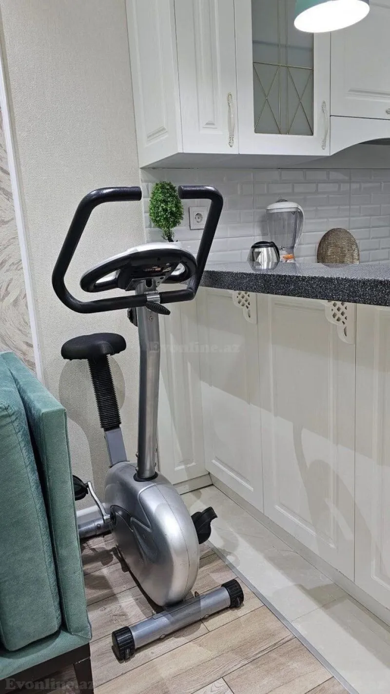 Kirayə verilir 2 otaqlı Mənzil Yeni tikili 50 m² Sahil m. - şəkil 16