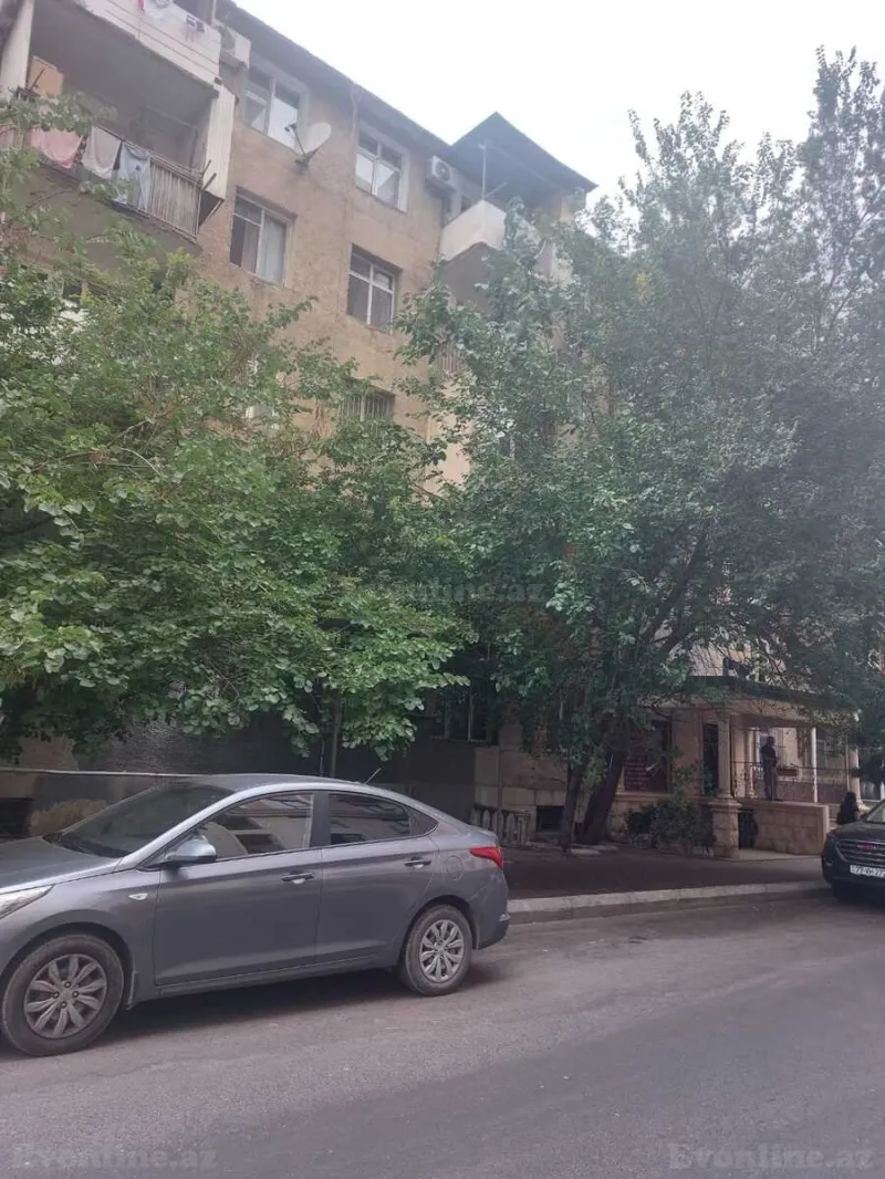 Satılır 3 otaqlı Mənzil Köhnə tikili 68 m² Nərimanov r.