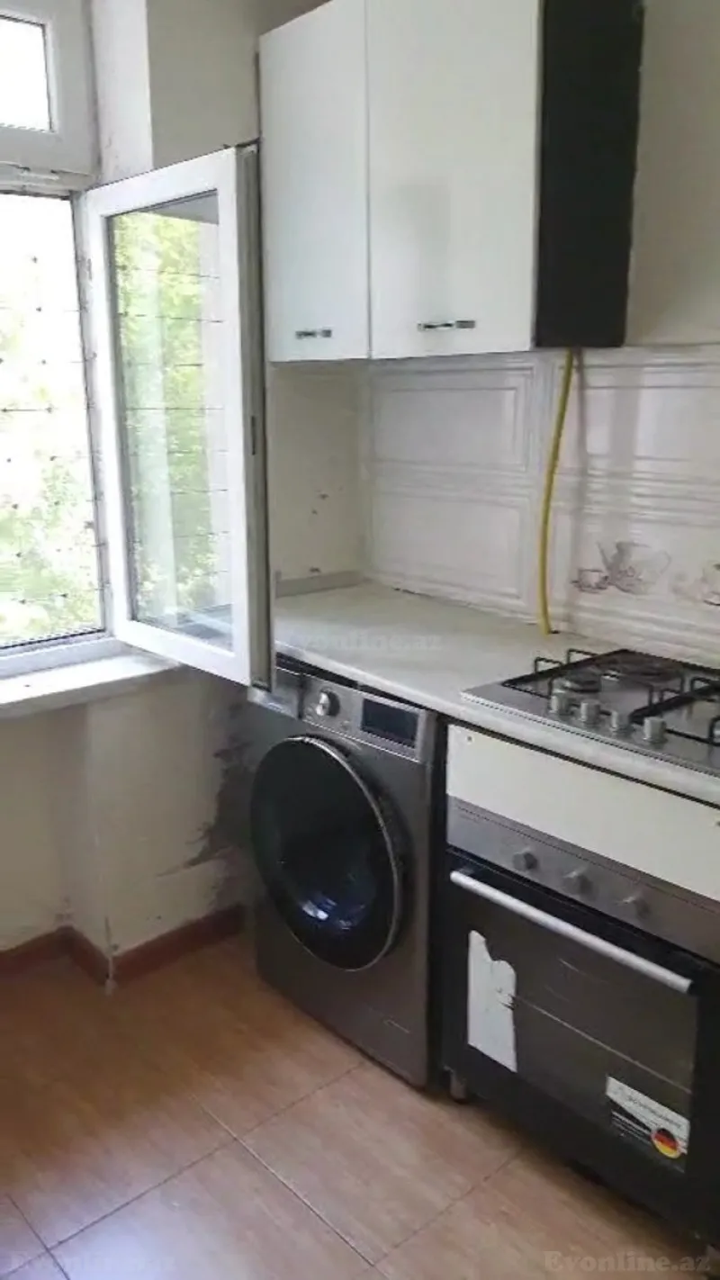Satılır 3 otaqlı Mənzil Köhnə tikili 68 m² Nərimanov r. - şəkil 5