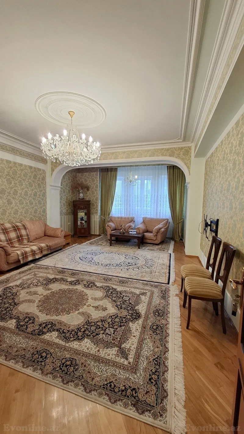 Satılır 4 otaqlı Mənzil Yeni tikili 160 m² 8 Noyabr m. - şəkil 2