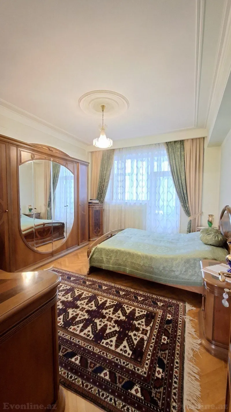 Satılır 4 otaqlı Mənzil Yeni tikili 160 m² 8 Noyabr m. - şəkil 7