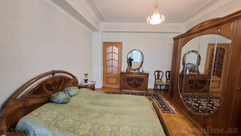 Satılır 4 otaqlı Mənzil Yeni tikili 160 m² 8 Noyabr m. - şəkil 10