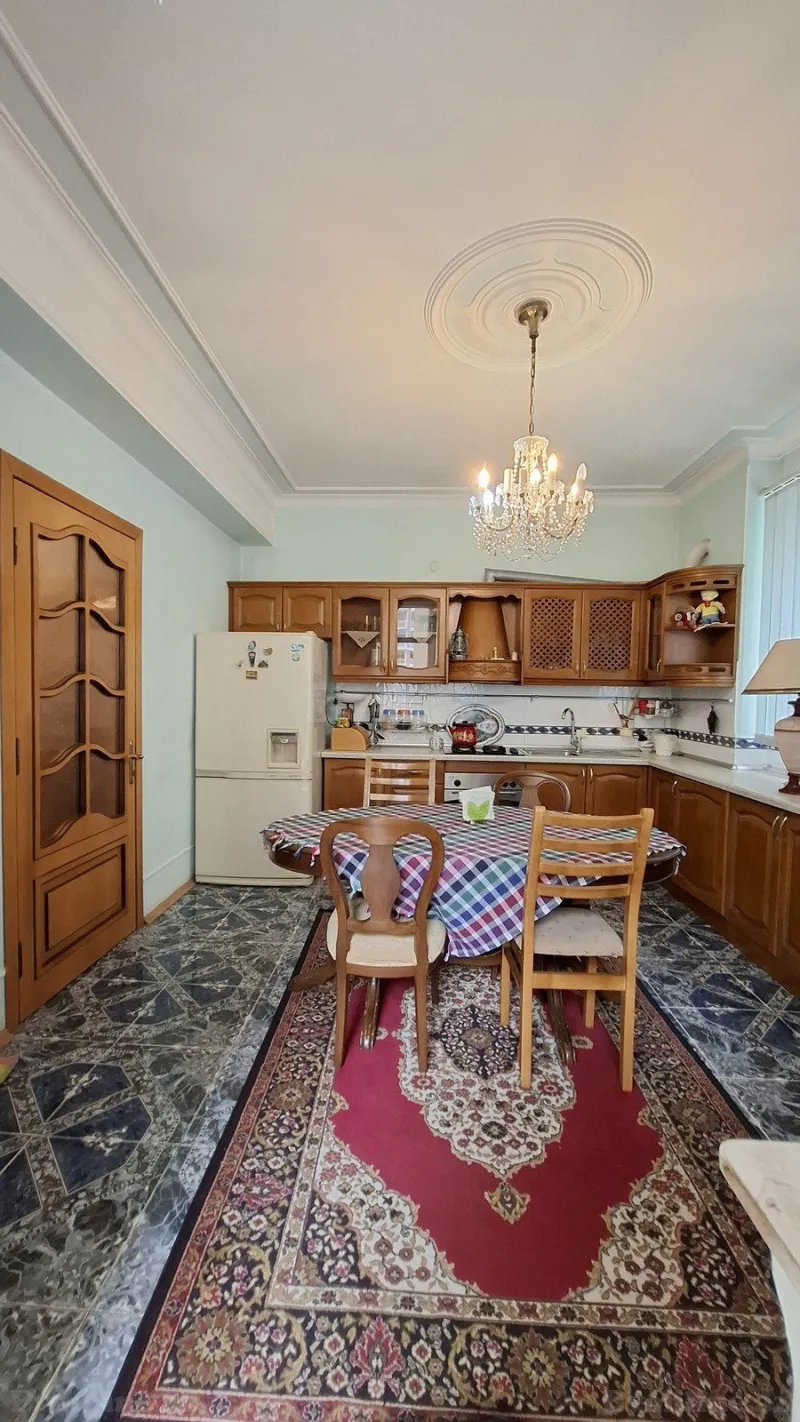 Satılır 4 otaqlı Mənzil Yeni tikili 160 m² 8 Noyabr m. - şəkil 24