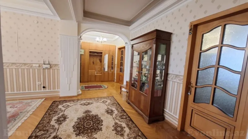 Satılır 4 otaqlı Mənzil Yeni tikili 160 m² 8 Noyabr m. - şəkil 29