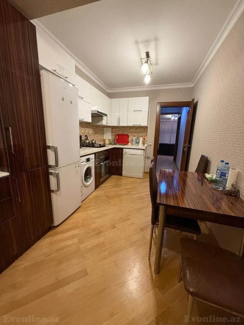 Kirayə verilir 3 otaqlı Mənzil Köhnə tikili 110 m² 28 May m. - şəkil 3