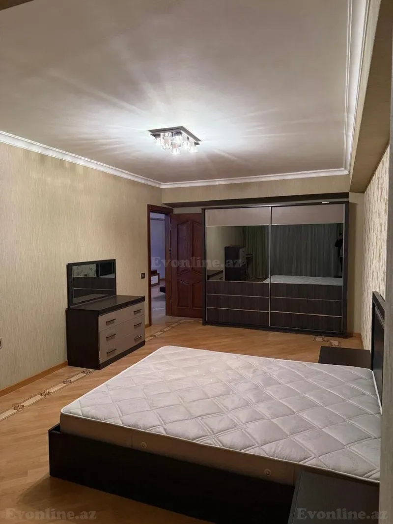 Kirayə verilir 3 otaqlı Mənzil Köhnə tikili 110 m² 28 May m. - şəkil 7