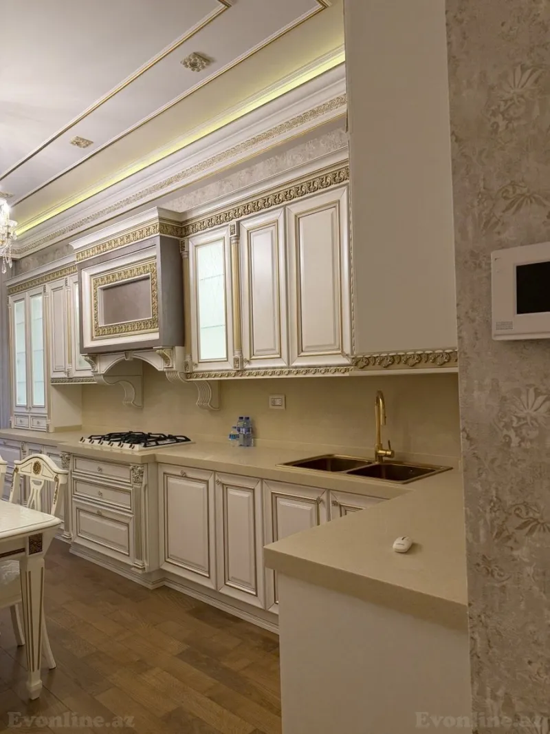 Satılır 4 otaqlı Mənzil Yeni tikili 240 m² Nizami m. - şəkil 5