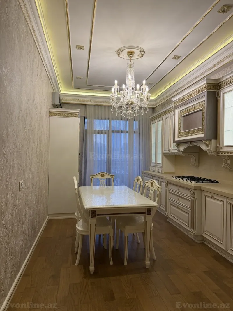 Satılır 4 otaqlı Mənzil Yeni tikili 240 m² Nizami m. - şəkil 6
