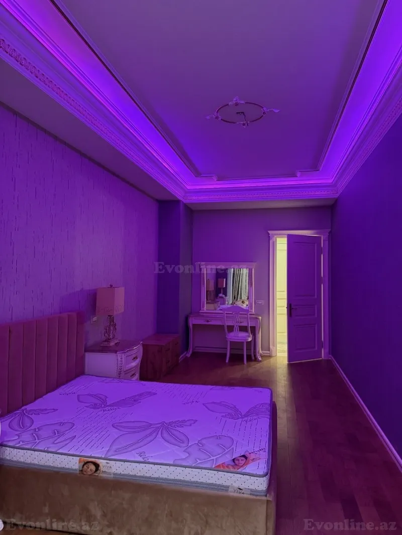 Satılır 4 otaqlı Mənzil Yeni tikili 240 m² Nizami m. - şəkil 12