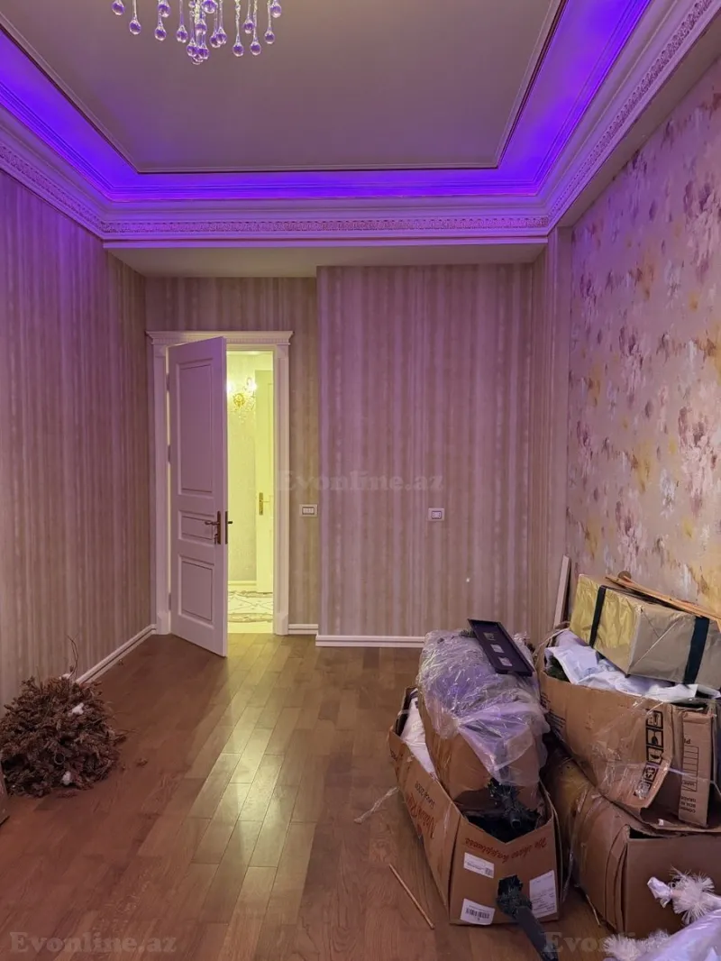 Satılır 4 otaqlı Mənzil Yeni tikili 240 m² Nizami m. - şəkil 16