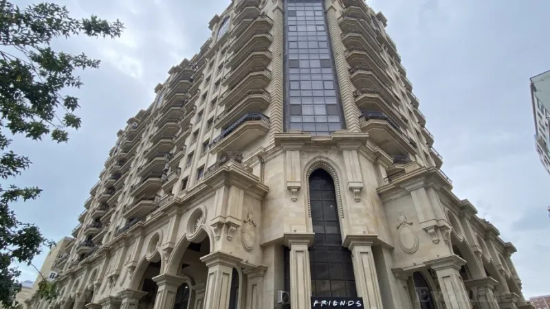 Satılır 4 otaqlı Mənzil Yeni tikili 240 m² Nizami m. - şəkil 23