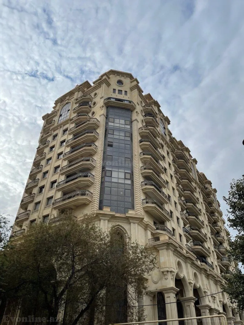 Satılır 4 otaqlı Mənzil Yeni tikili 240 m² Nizami m. - şəkil 24
