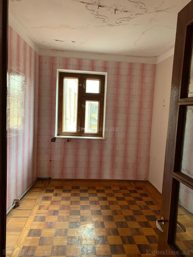 Satılır 3 otaqlı Mənzil Köhnə tikili 120 m² Sahil m. - şəkil 7