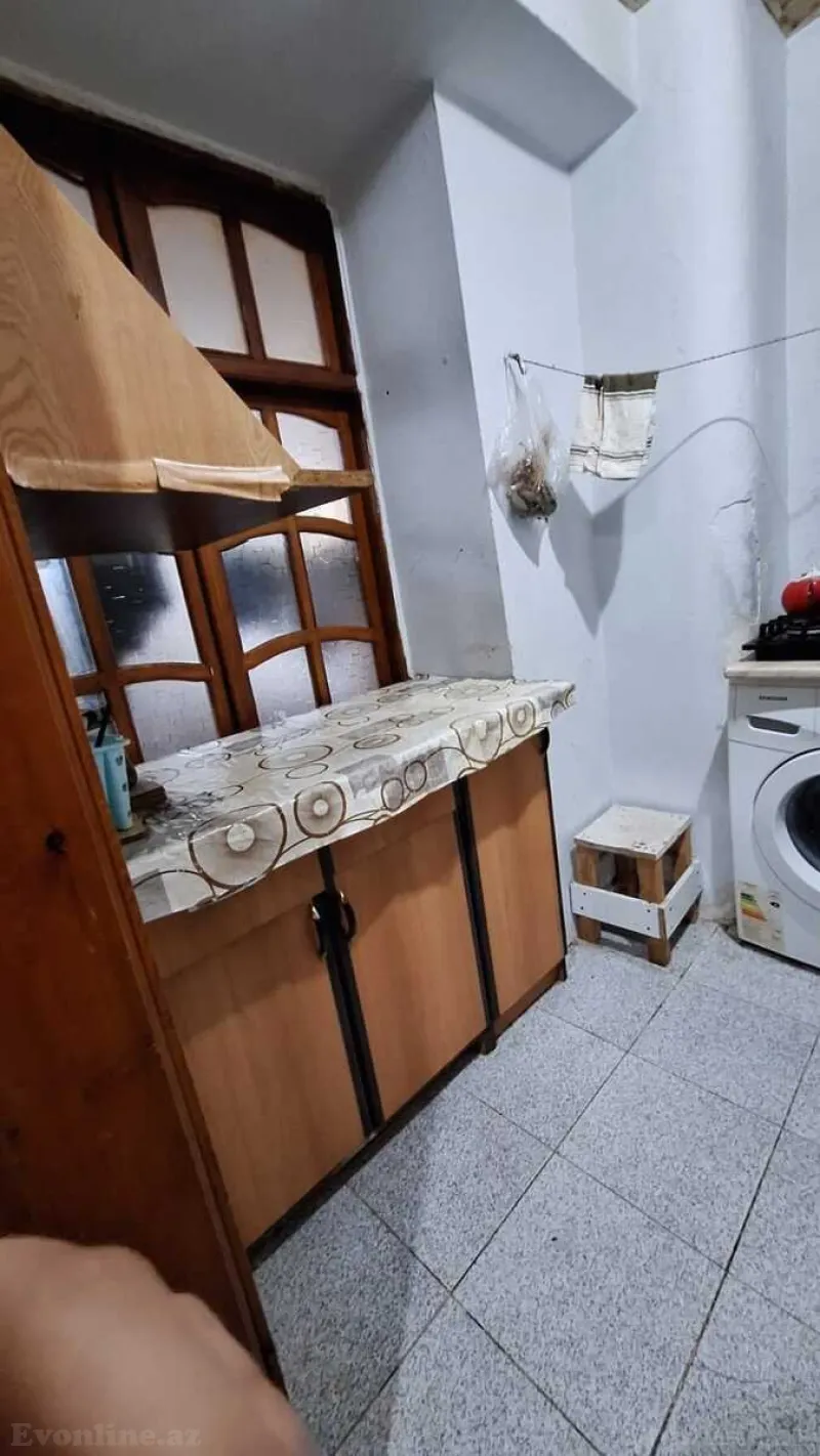 Kirayə verilir 2 otaqlı Mənzil Köhnə tikili 45 m² İnşaatçılar m. - şəkil 5