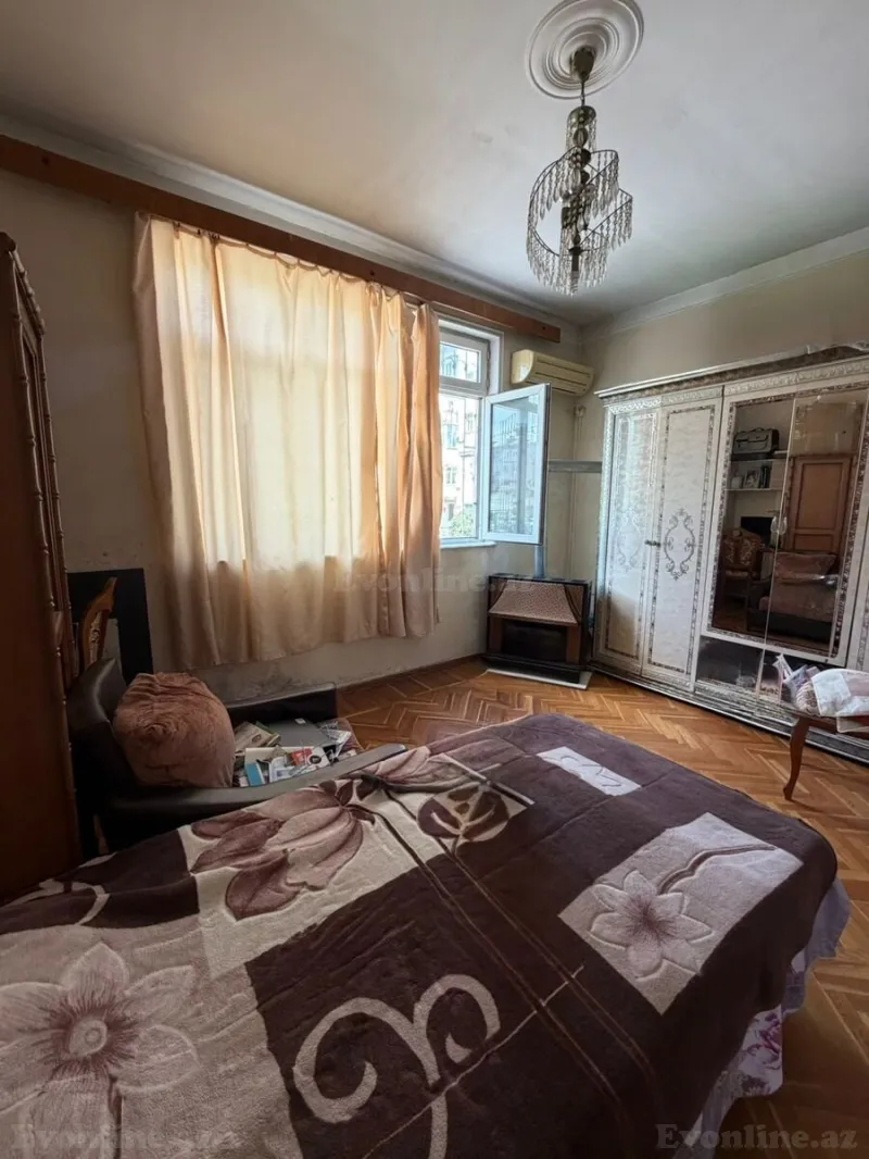 Satılır 3 otaqlı Mənzil Köhnə tikili 90 m² Yasamal - şəkil 2