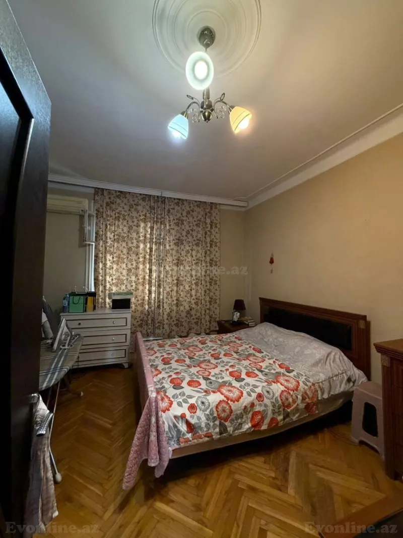 Satılır 3 otaqlı Mənzil Köhnə tikili 90 m² Yasamal - şəkil 5