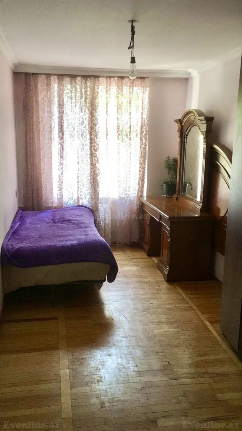 Satılır 3 otaqlı Mənzil Köhnə tikili 65 m² Nərimanov r.