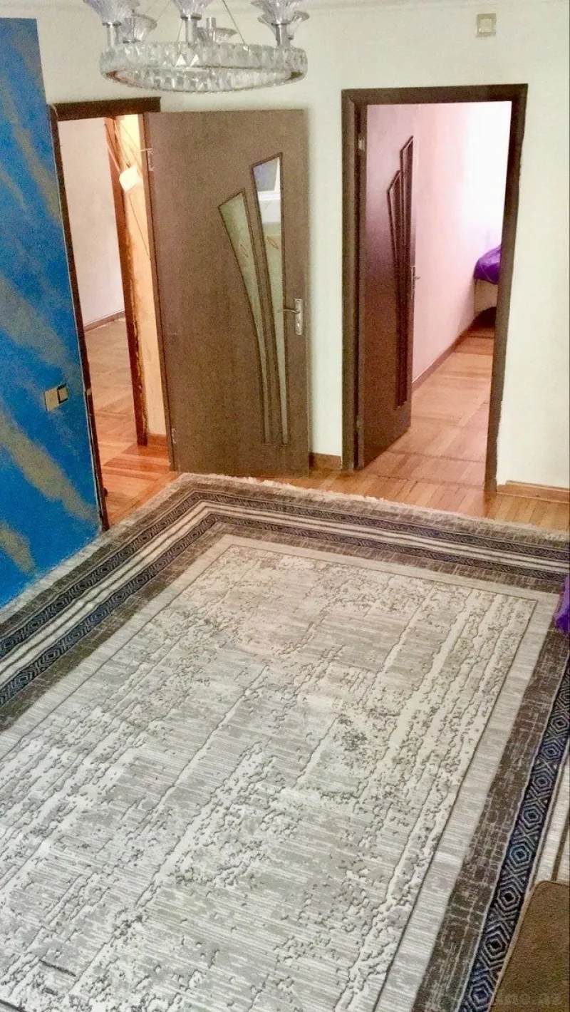 Satılır 3 otaqlı Mənzil Köhnə tikili 65 m² Nərimanov r. - şəkil 2
