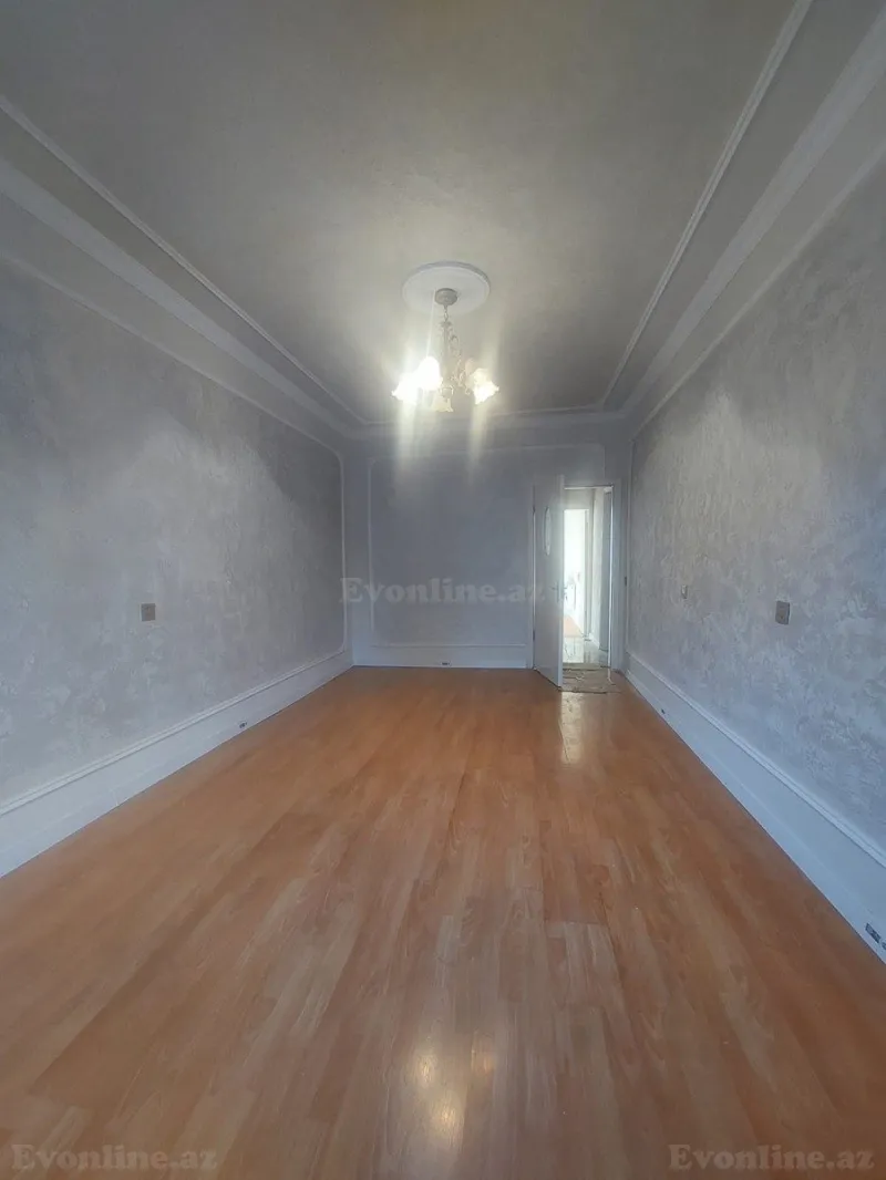 Satılır 3 otaqlı Mənzil Köhnə tikili 85 m² Əhmədli