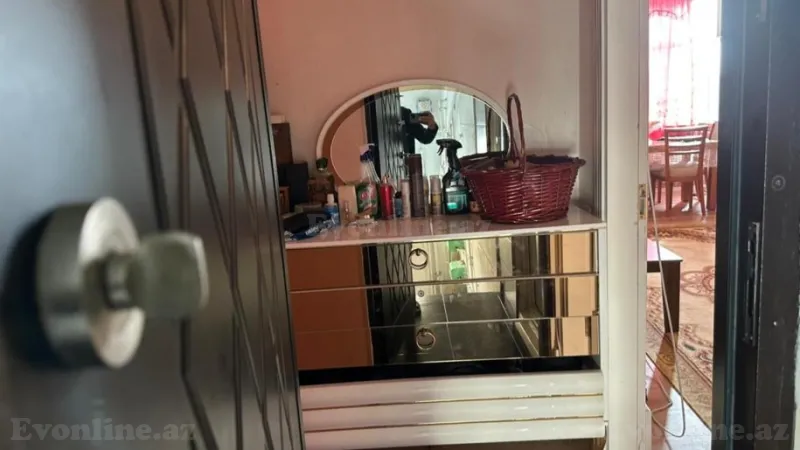 Satılır 2 otaqlı Mənzil Köhnə tikili 50 m² 4-cü mikrorayon - şəkil 7
