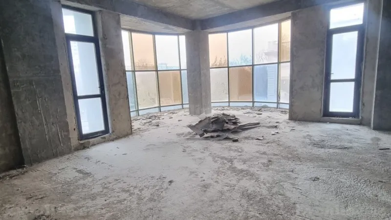 Bakı, Nəsimi r.da 4 otaqlı mənzil satılır