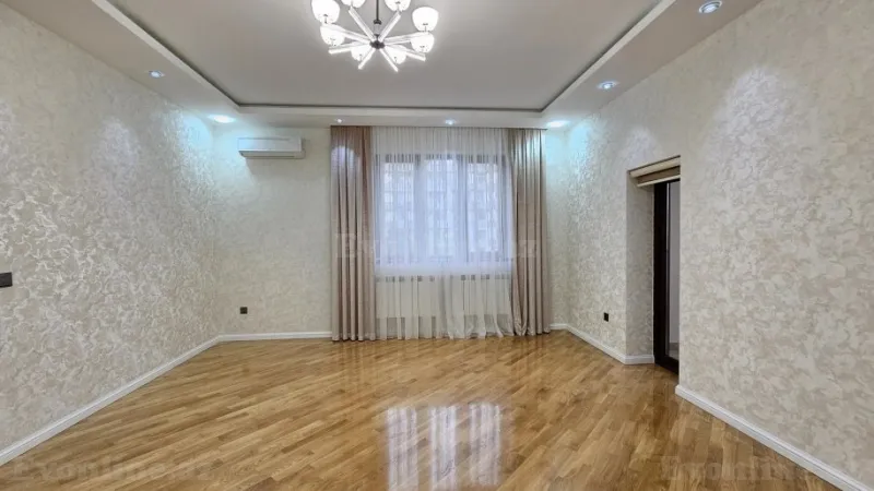 Satılır 3 otaqlı Mənzil Yeni tikili 125 m² 8-ci mikrorayon - şəkil 6