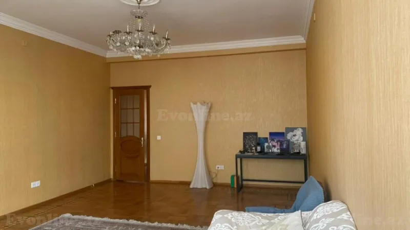 Satılır 3 otaqlı Mənzil Yeni tikili 125 m² Xalqlar Dostluğu m. - şəkil 2
