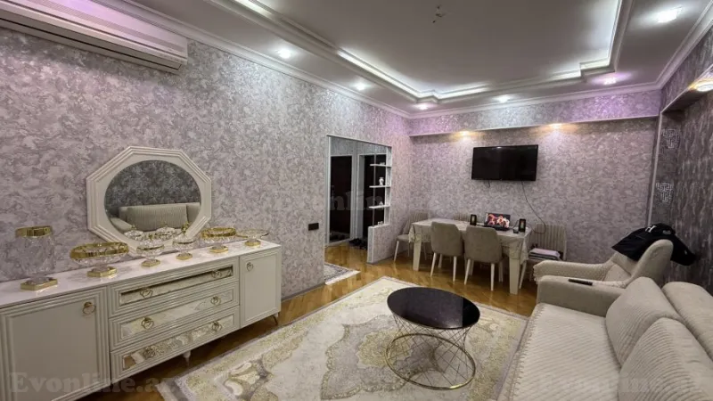 Satılır 3 otaqlı Mənzil Yeni tikili 80 m² 8-ci kilometr