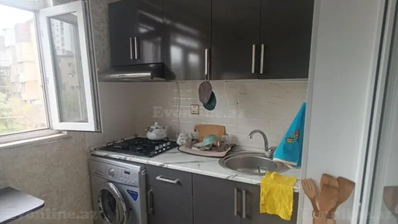 Kirayə verilir 2 otaqlı Mənzil Köhnə tikili 45 m² Qara Qarayev m. - şəkil 9