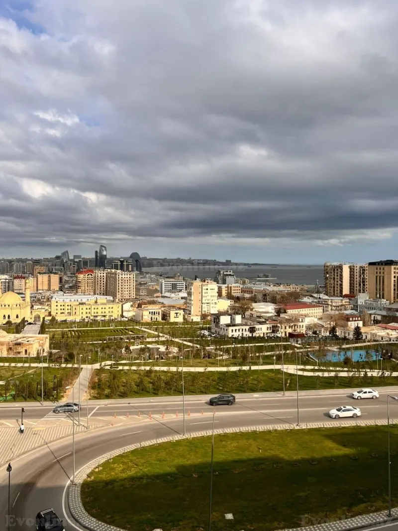 Satılır 3 otaqlı Mənzil Köhnə tikili 75 m² Elmlər Akademiyası m.