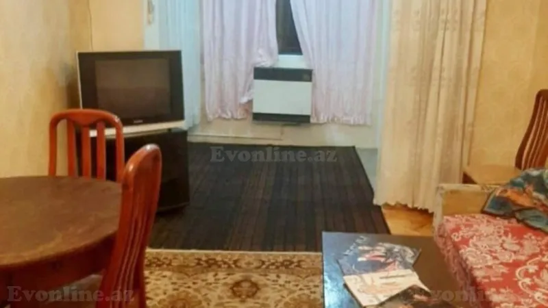 Kirayə verilir 2 otaqlı Mənzil Köhnə tikili 50 m² İnşaatçılar m. - şəkil 2