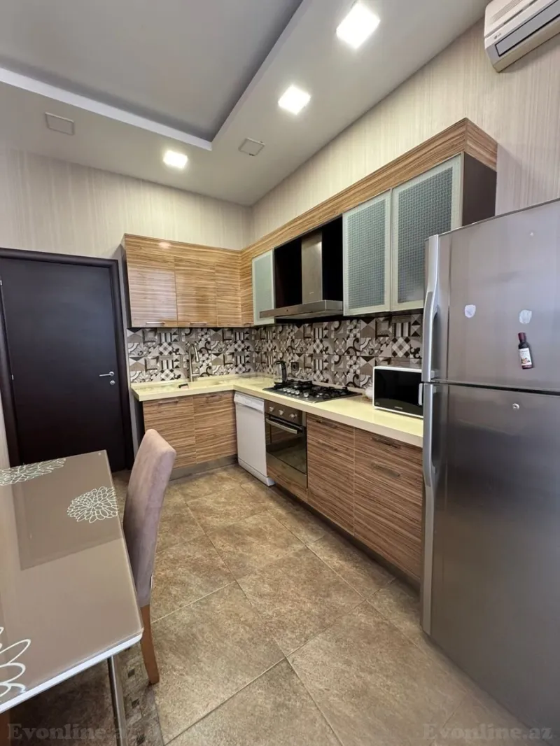Kirayə verilir 3 otaqlı Mənzil Yeni tikili 110 m² Yasamal - şəkil 2
