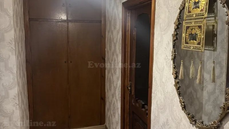 Satılır 2 otaqlı Mənzil Köhnə tikili 75 m² Azadlıq prospekti m. - şəkil 4