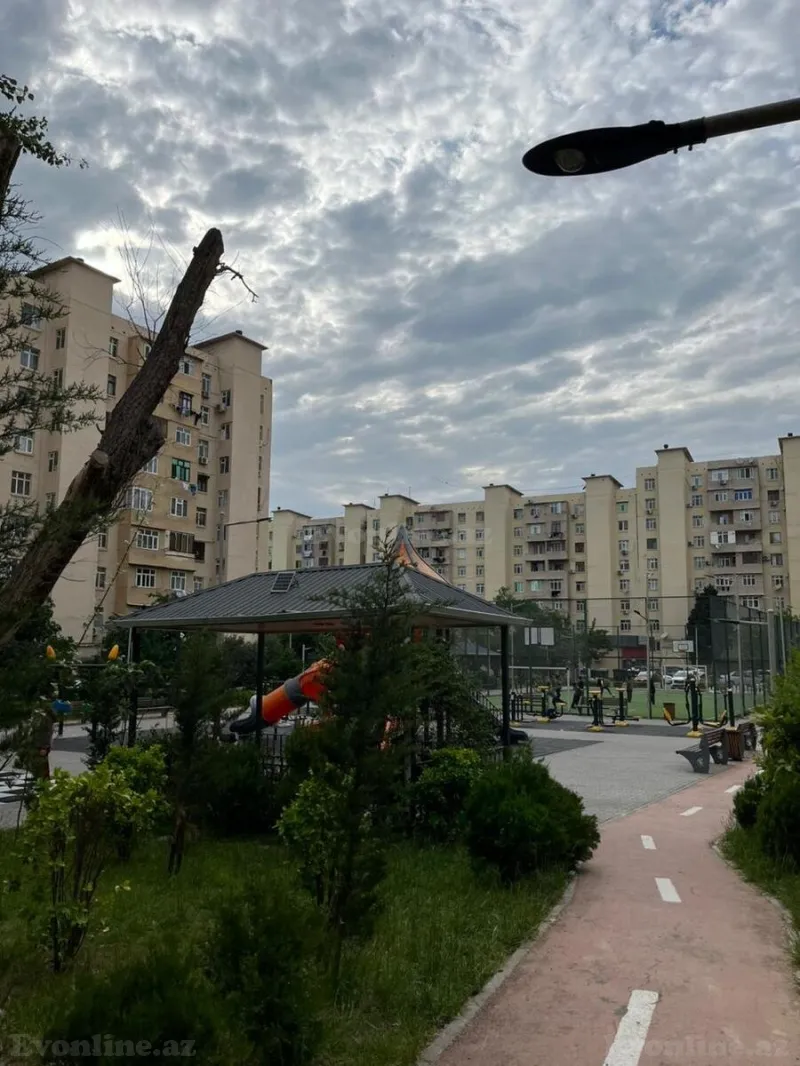 Satılır 2 otaqlı Mənzil Köhnə tikili 60 m² Xətai r. - şəkil 2