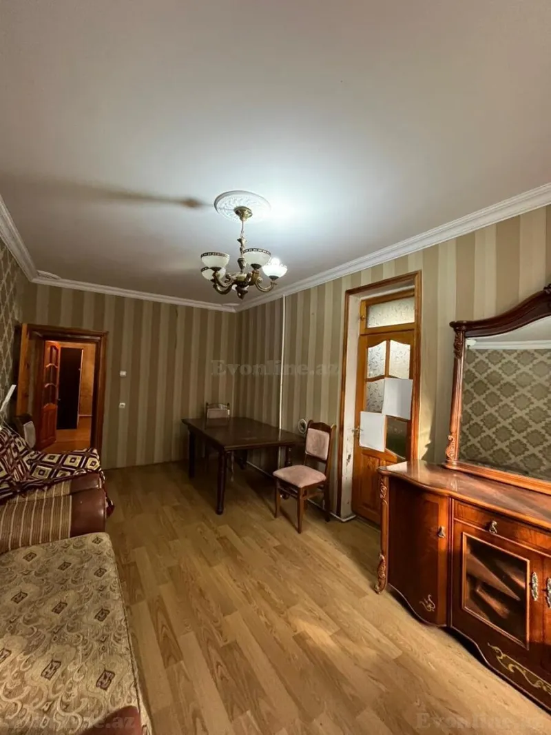 Satılır 2 otaqlı Mənzil Köhnə tikili 60 m² Xətai r. - şəkil 3
