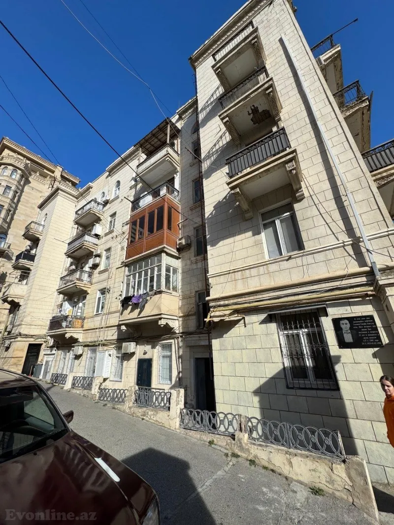 Satılır Qaraj 19 m² Səbail r. - şəkil 3