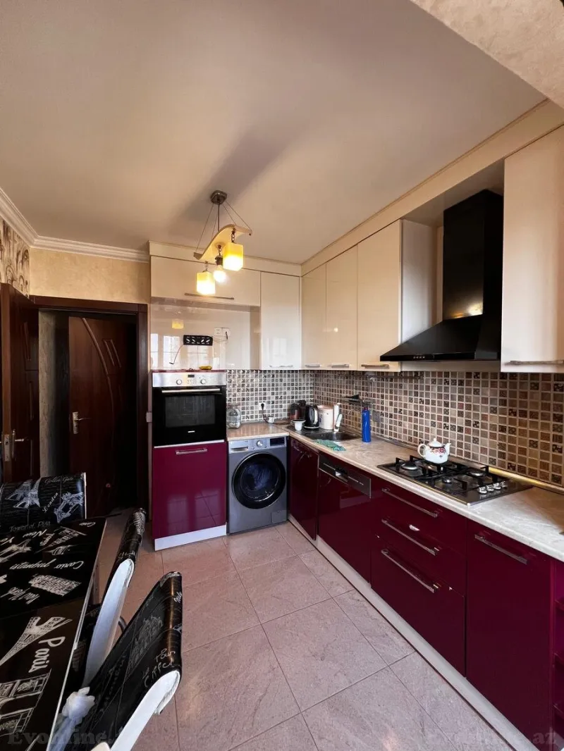 Satılır 4 otaqlı Mənzil Köhnə tikili 95 m² Badamdar - şəkil 8