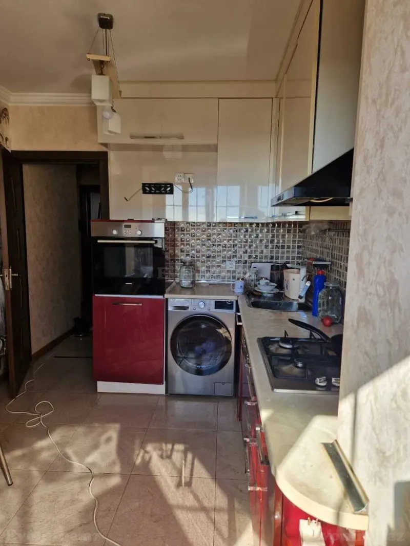 Satılır 4 otaqlı Mənzil Köhnə tikili 95 m² Badamdar - şəkil 15