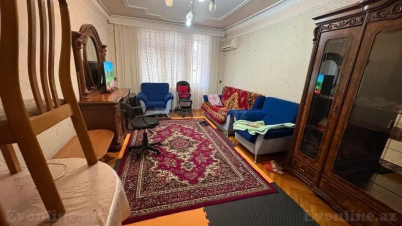 Kirayə verilir 3 otaqlı Mənzil Köhnə tikili 100 m² 28 May m.