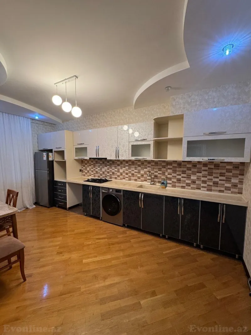 Kirayə verilir 2 otaqlı Mənzil Yeni tikili 85 m² Nizami r. - şəkil 3