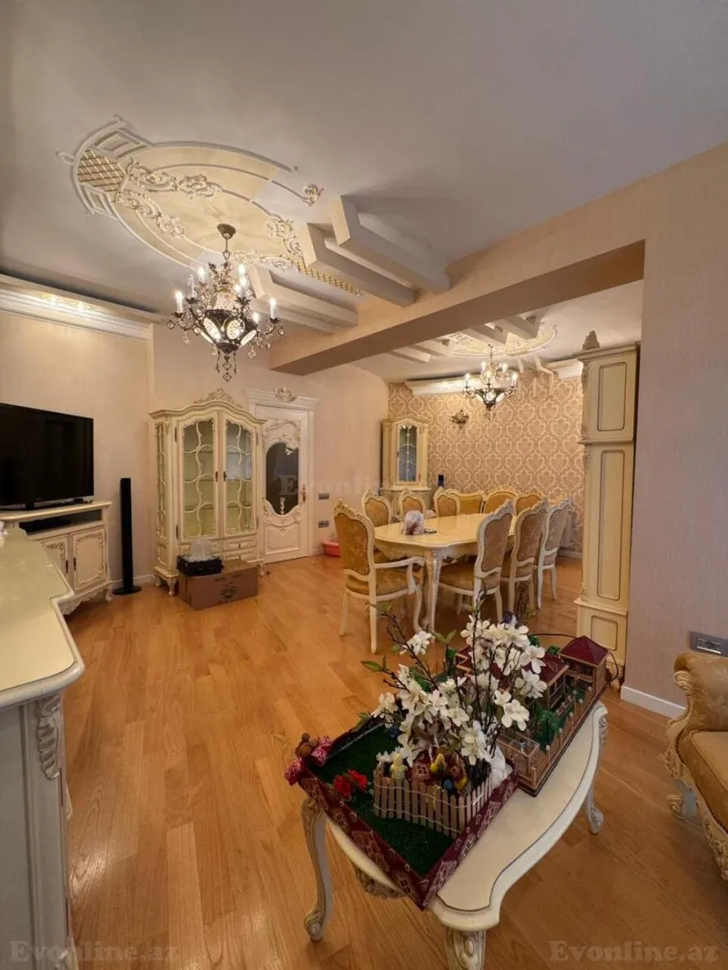 Satılır 3 otaqlı Mənzil Yeni tikili 141 m² 28 May m. - şəkil 3