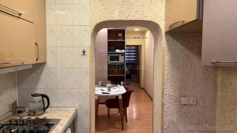 Satılır 3 otaqlı Mənzil Köhnə tikili 98 m² Nərimanov r. - şəkil 4